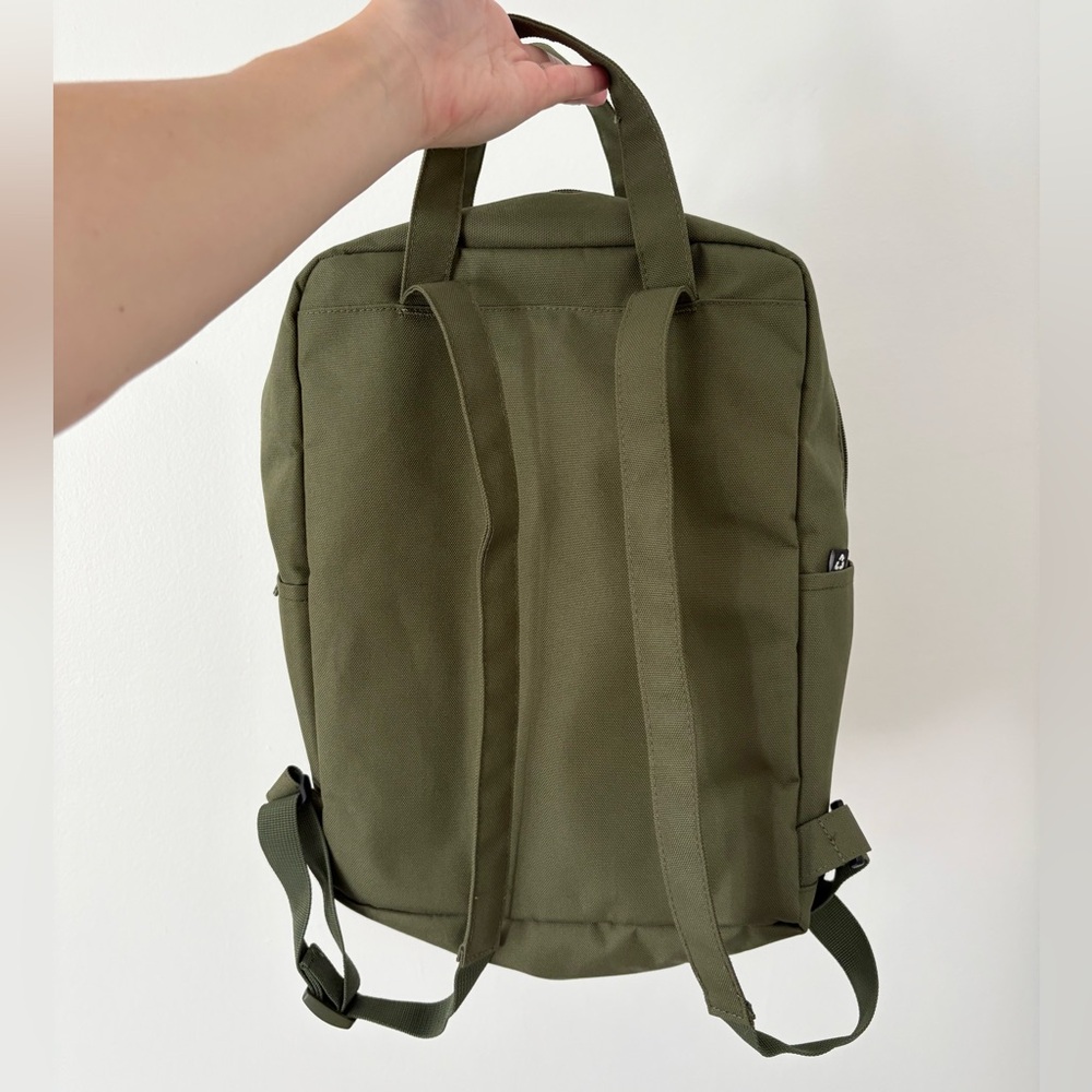Parkland NEW Remy Backpack in Army Green Sustainable Material - Picture 9 of 10